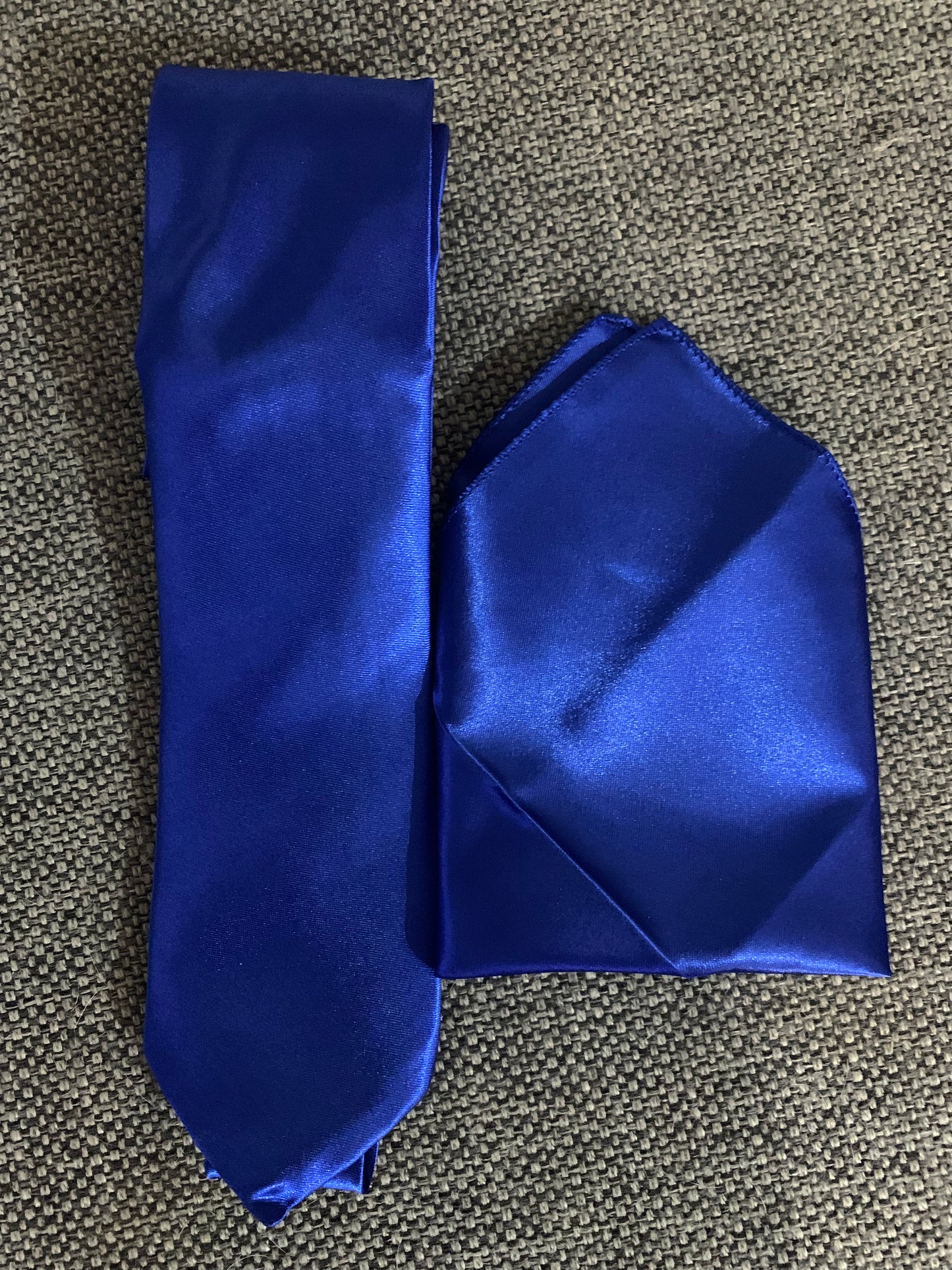 No brand tie and pocket square cobalt