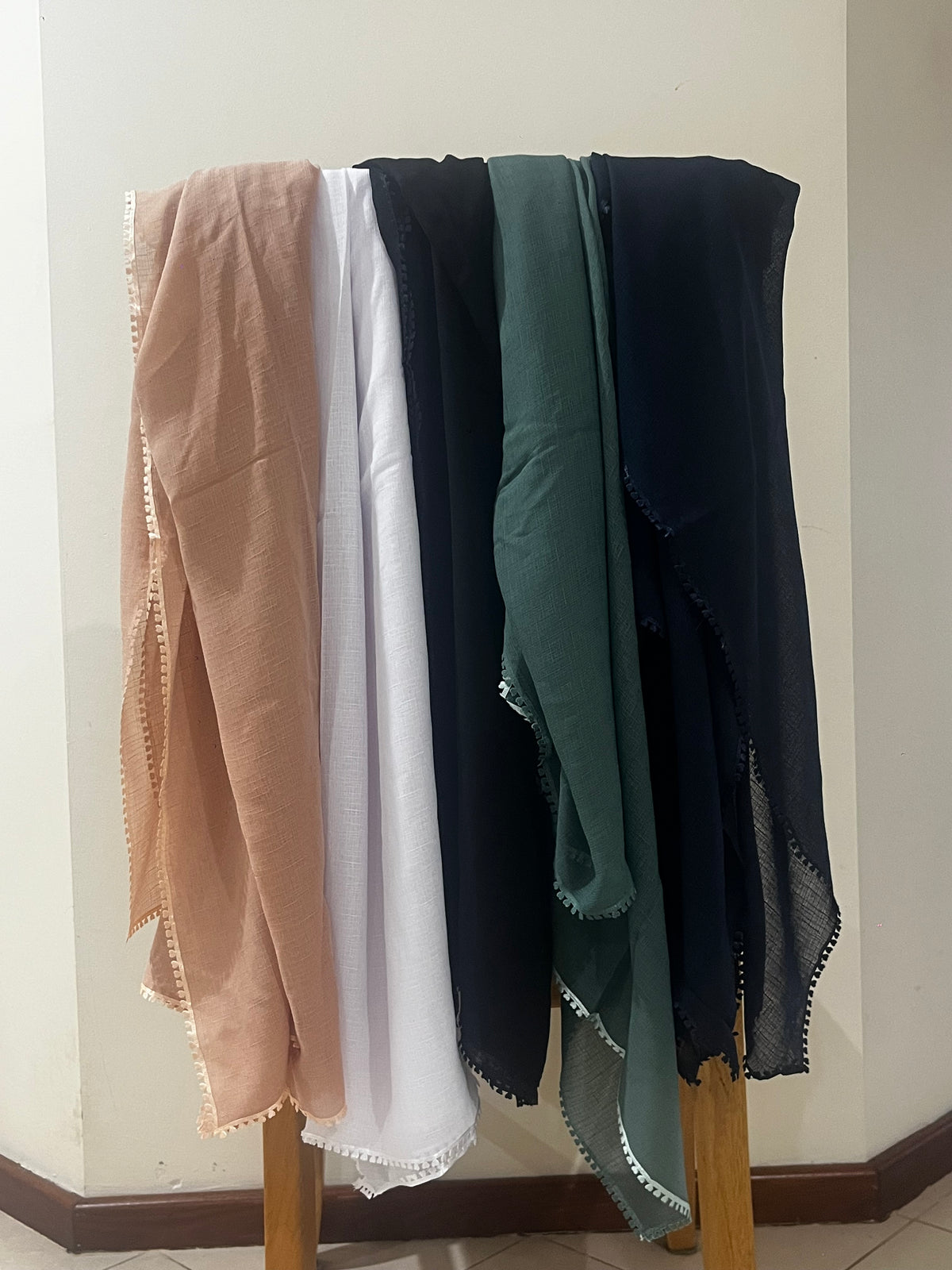 No brand shawls