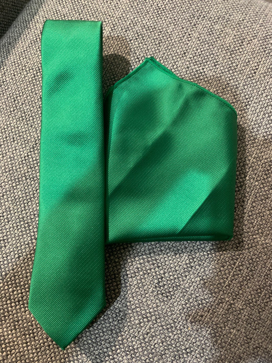 No brand tie and pocket square green