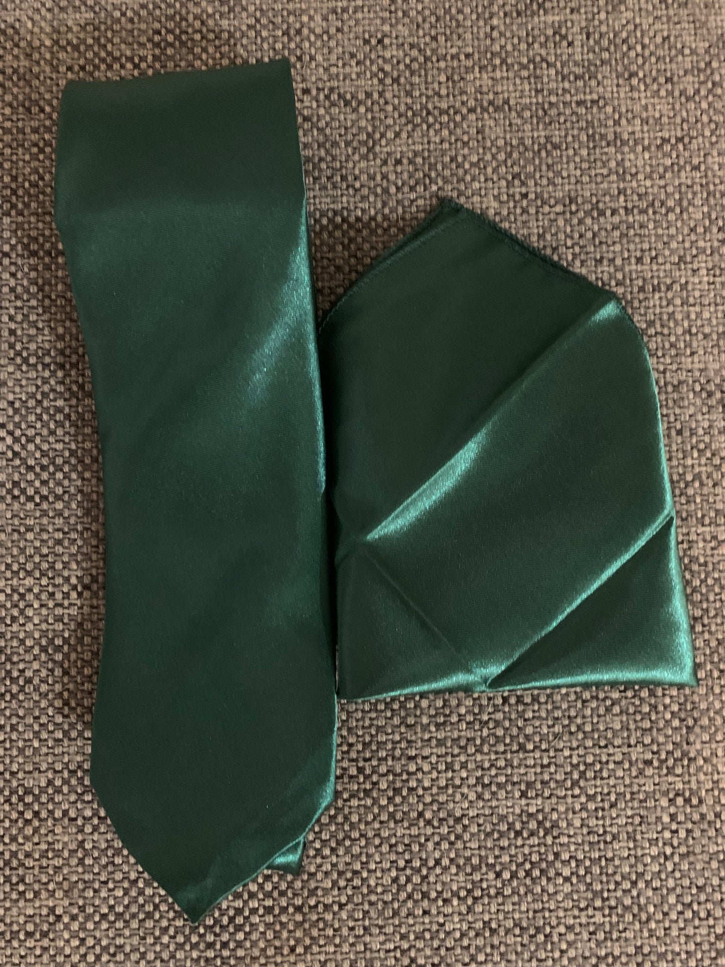 No brand tie and pocket square emerald