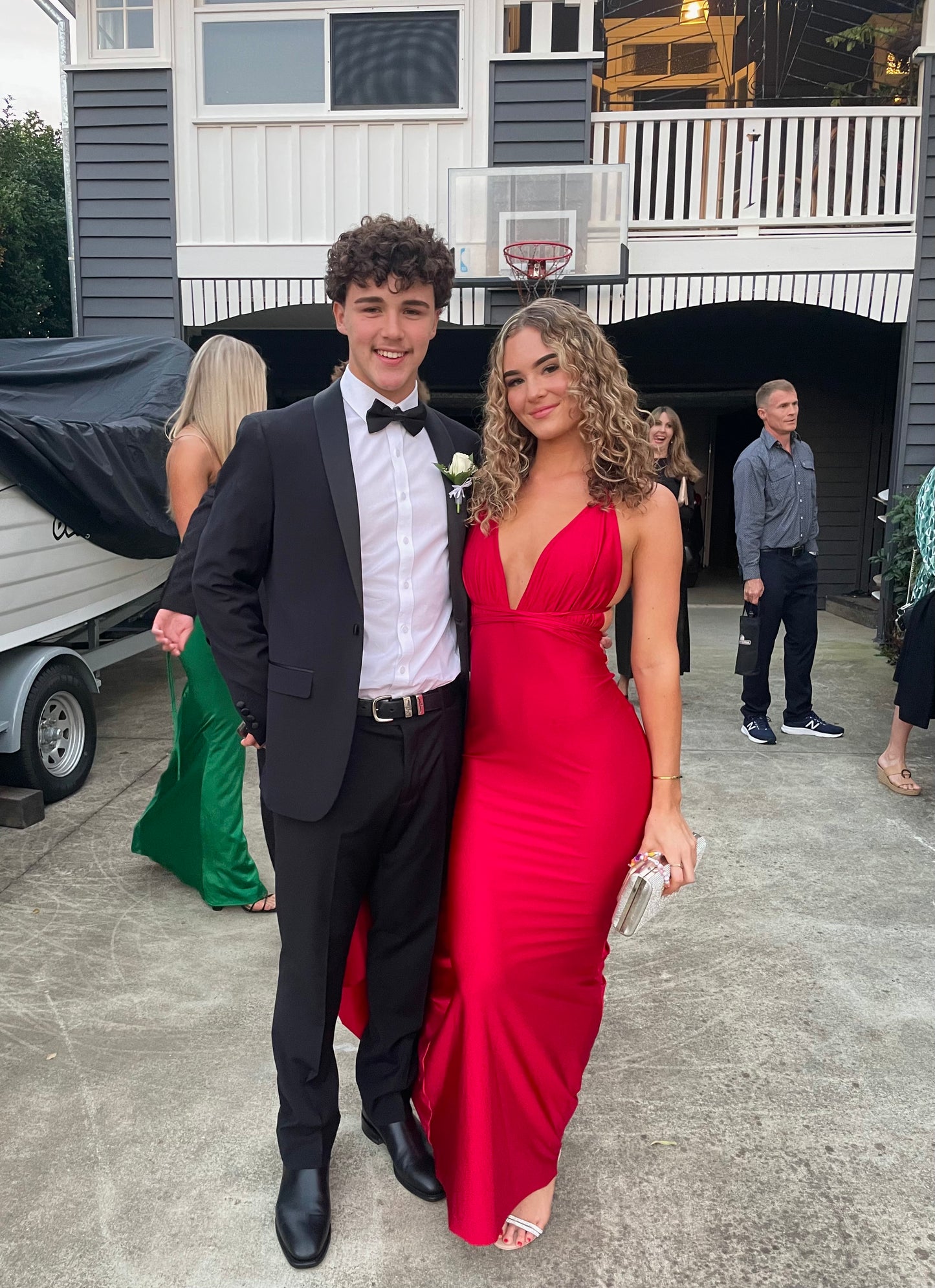 Long red dress with train clearance