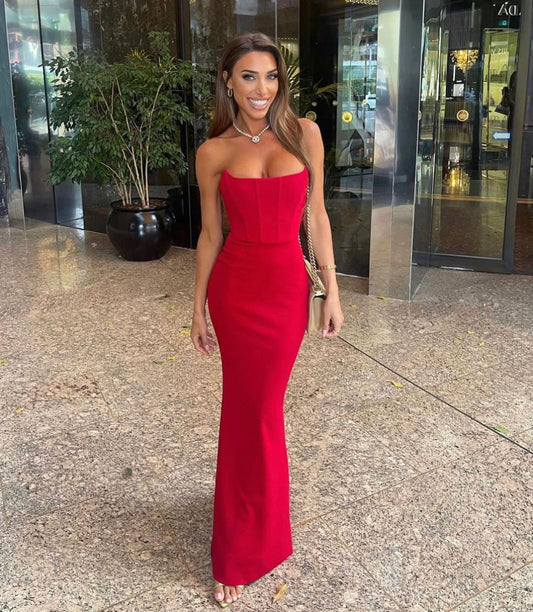 Zachary Elvira Gown Red